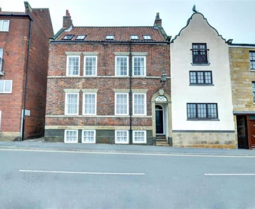 Swordfish Cottage **Next To The Harbour** Whitby Extérieur photo