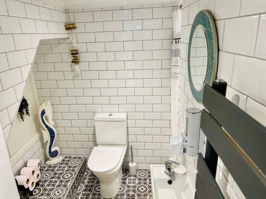 Swordfish Cottage **Next To The Harbour** Whitby Extérieur photo