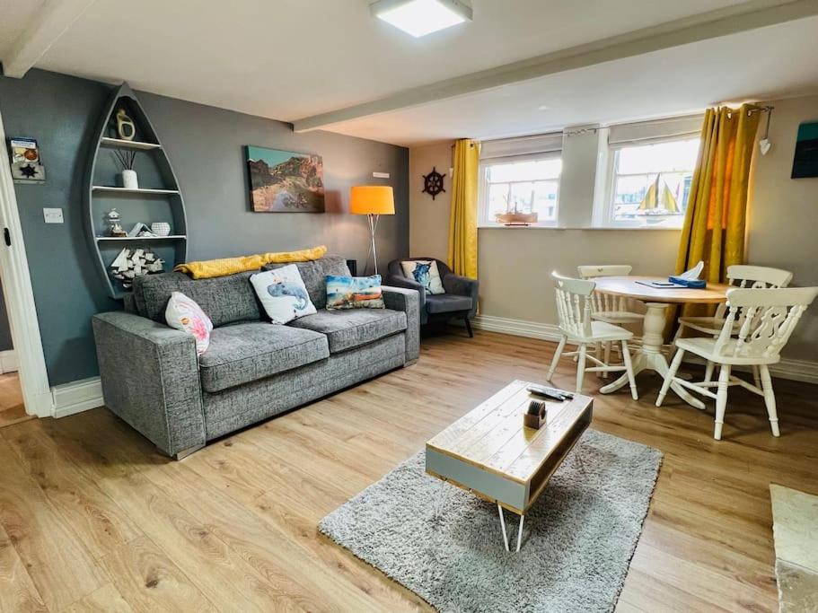 Swordfish Cottage **Next To The Harbour** Whitby Extérieur photo